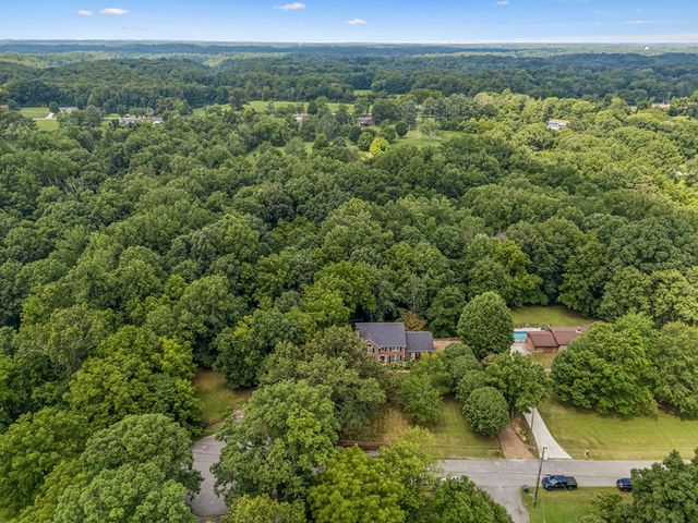 7016 Lama Terra Ct, Goodlettsville, TN 37072