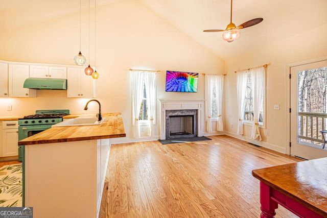 1415 Calhoun Road, Dahlonega, GA 30533