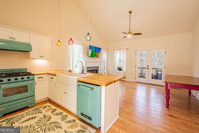 1415 Calhoun Road, Dahlonega, GA 30533