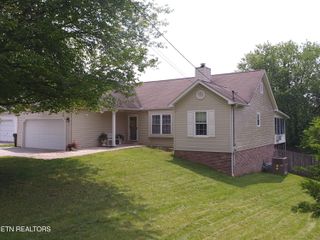 707 SUMMERDALE Drive, Knoxville, TN 37934