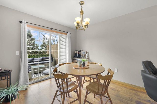 203 Musket Ridge Drive, Sun Prairie, WI 53590