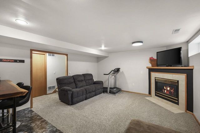 203 Musket Ridge Drive, Sun Prairie, WI 53590