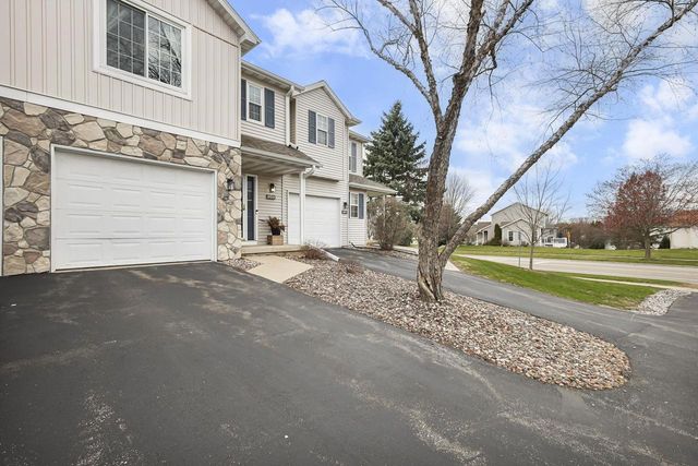 203 Musket Ridge Drive, Sun Prairie, WI 53590