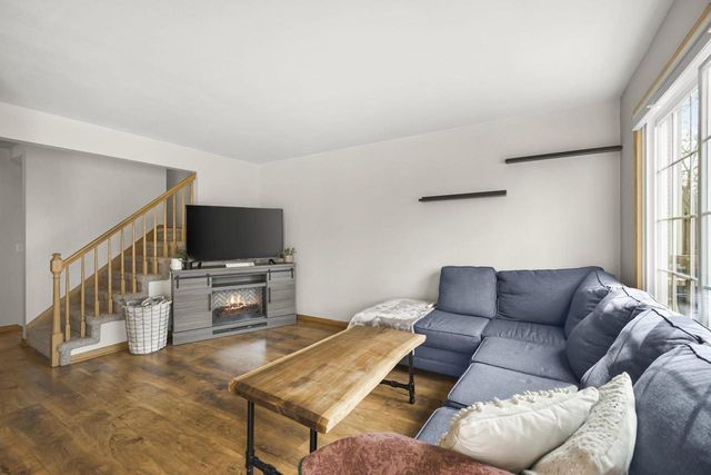 203 Musket Ridge Drive, Sun Prairie, WI 53590