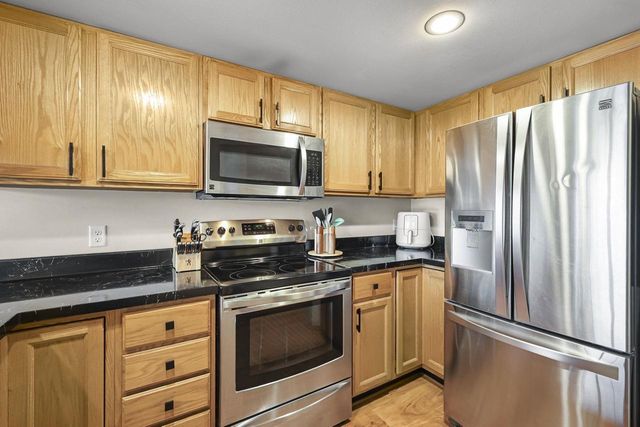 203 Musket Ridge Drive, Sun Prairie, WI 53590