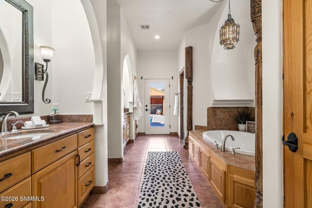 5531 Superstition Drive, Las Cruces, NM 88011