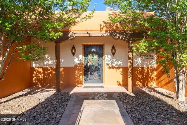 5531 Superstition Drive, Las Cruces, NM 88011