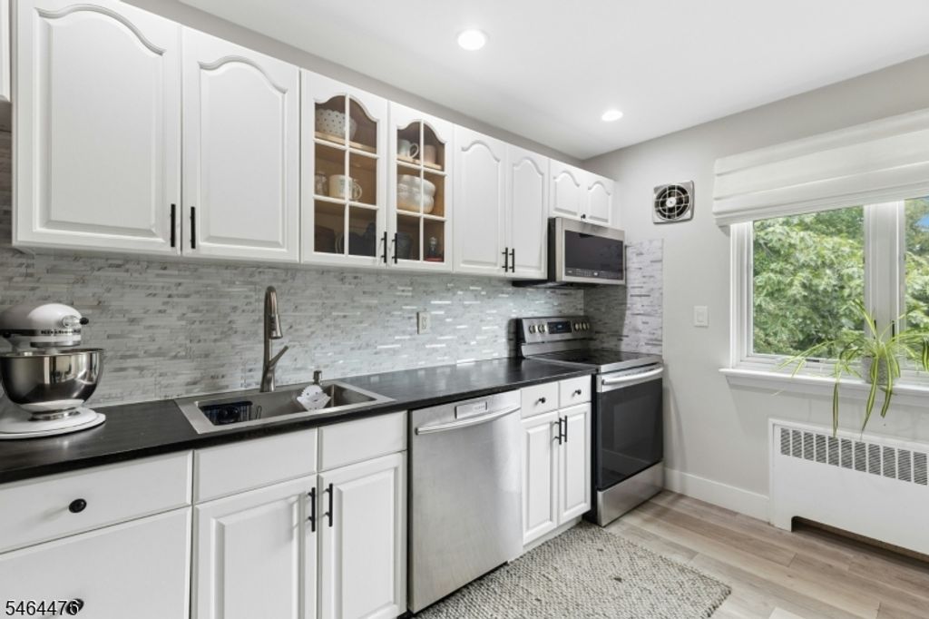 86 Troy Dr B, Springfield Twp., NJ 07081 — photo 4
