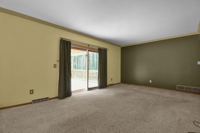 102 Whirlaway Loop SW, Pataskala, OH 43062