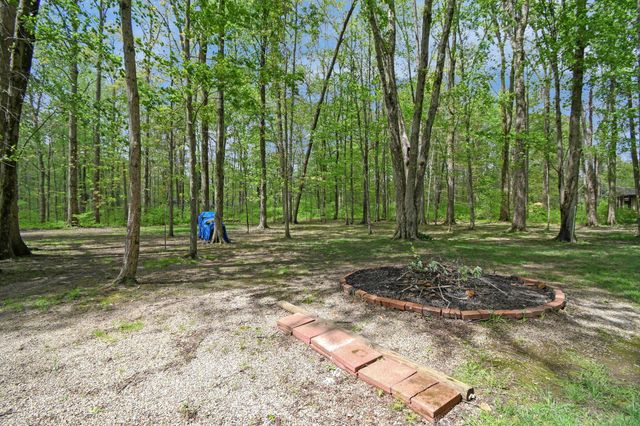 102 Whirlaway Loop SW, Pataskala, OH 43062