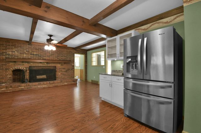 102 Whirlaway Loop SW, Pataskala, OH 43062