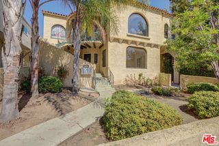 4429 Finley 1/2, Los Angeles, CA 90027