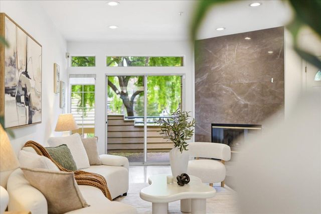1172 La Rochelle Terrace C, Sunnyvale, CA 94089