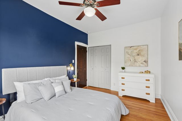 240 S Maple Avenue 3W, Oak Park, IL 60302