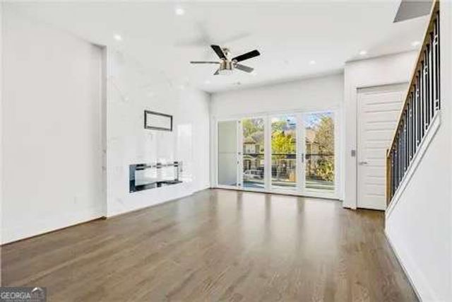 223 16th Street NW 8, Atlanta, GA 30363