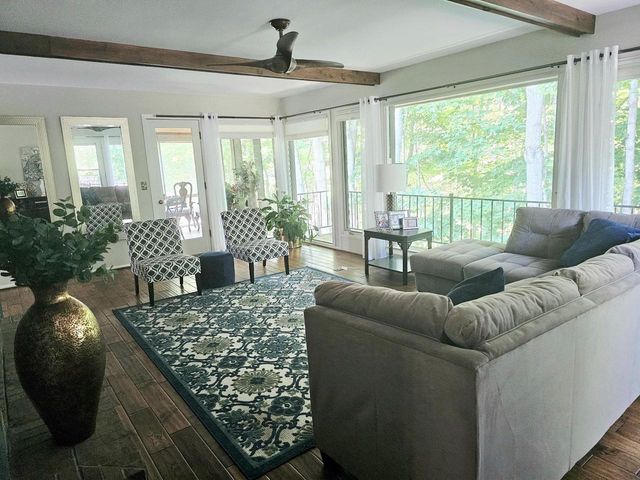 E2672 Remington Drive, La Valle, WI 53941