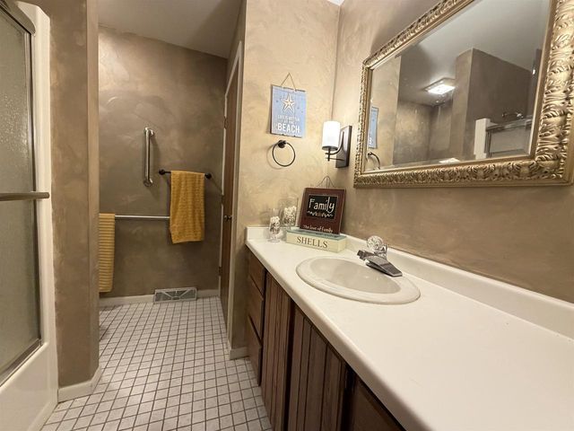 E2672 Remington Drive, La Valle, WI 53941