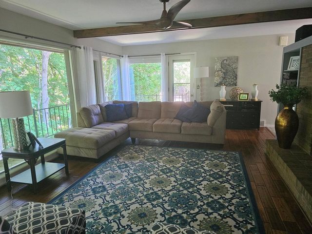 E2672 Remington Drive, La Valle, WI 53941