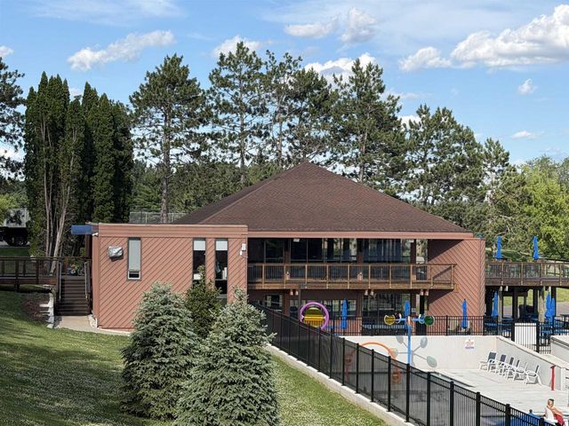 E2672 Remington Drive, La Valle, WI 53941