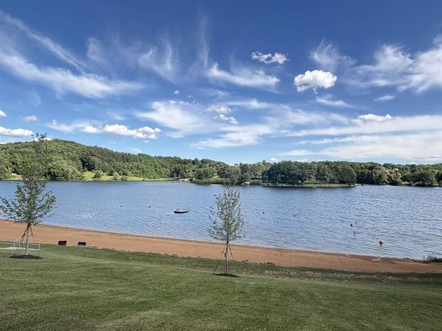 E2672 Remington Drive, La Valle, WI 53941