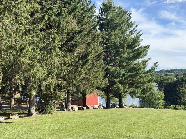 E2672 Remington Drive, La Valle, WI 53941