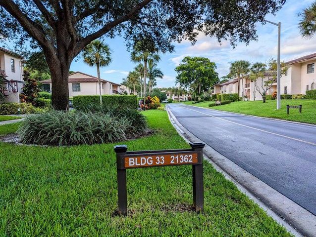 21362 Juego Circle 33f, Boca Raton, FL 33433