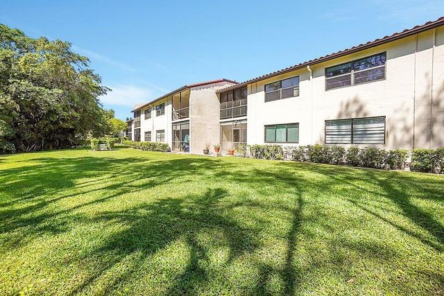 21362 Juego Circle 33f, Boca Raton, FL 33433