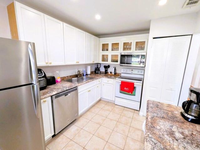 21362 Juego Circle 33f, Boca Raton, FL 33433