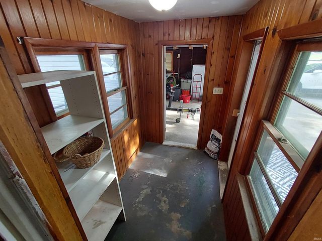 100 S Jackson Street, Millersburg, IN 46543