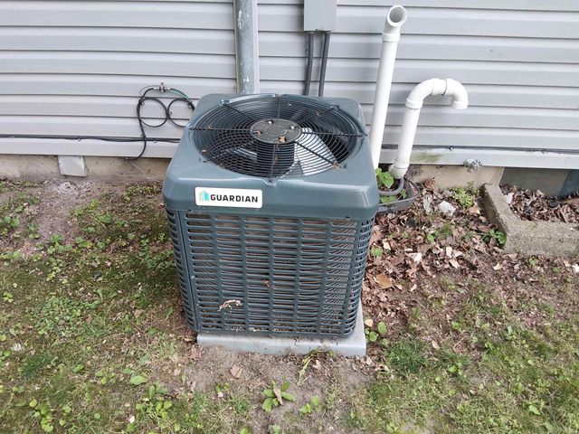 100 S Jackson Street, Millersburg, IN 46543