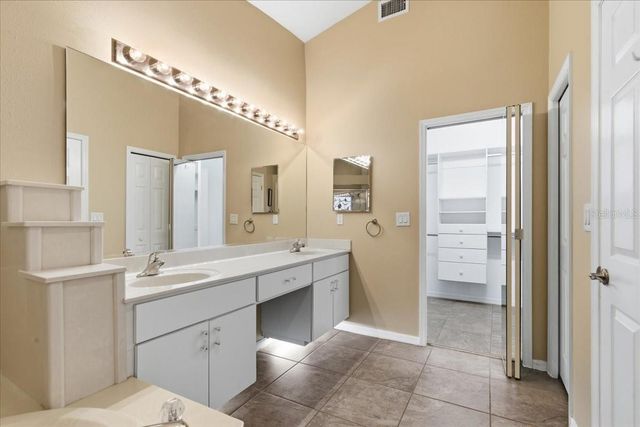 5205 FAIRWAY ONE DRIVE, Valrico, FL 33596