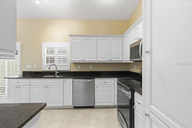 5205 FAIRWAY ONE DRIVE, Valrico, FL 33596