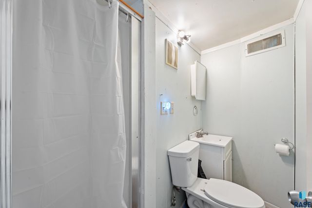 400 Chicago Ave N Avenue N, Sioux Falls, SD 57103