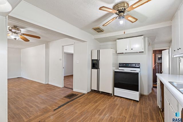 400 Chicago Ave N Avenue N, Sioux Falls, SD 57103