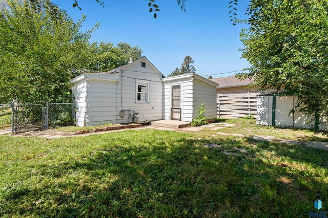 400 Chicago Ave N Avenue N, Sioux Falls, SD 57103