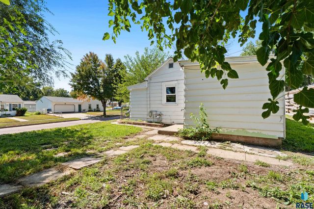 400 Chicago Ave N Avenue N, Sioux Falls, SD 57103