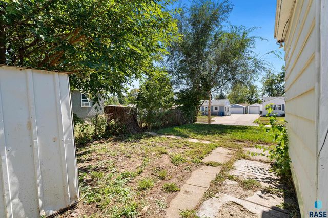 400 Chicago Ave N Avenue N, Sioux Falls, SD 57103