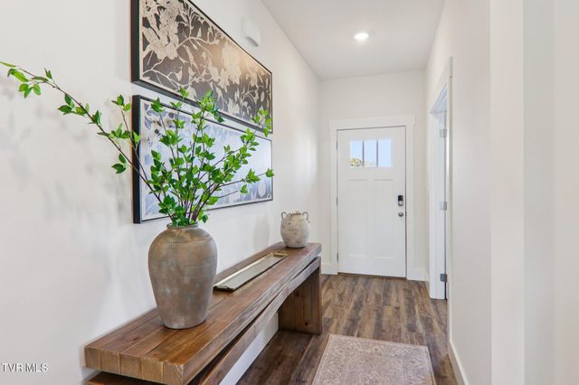 15 Morsel Court, Johnson City, TN 37615