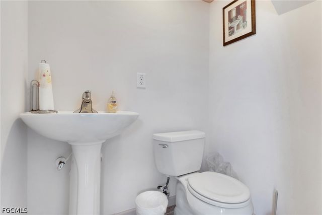 4918 SW 27th AVE, Cape Coral, FL 33914