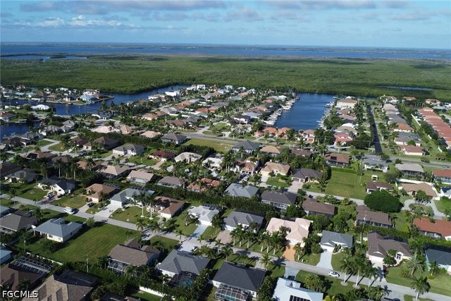 4918 SW 27th AVE, Cape Coral, FL 33914
