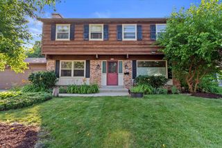 1334 W Paradise COURT, Glendale, WI 53209
