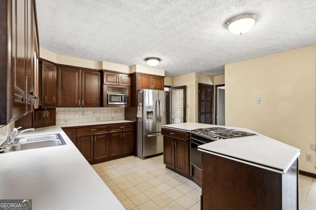 2553 Amalfi Drive, Conyers, GA 30012
