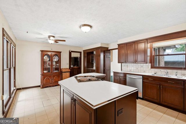 2553 Amalfi Drive, Conyers, GA 30012