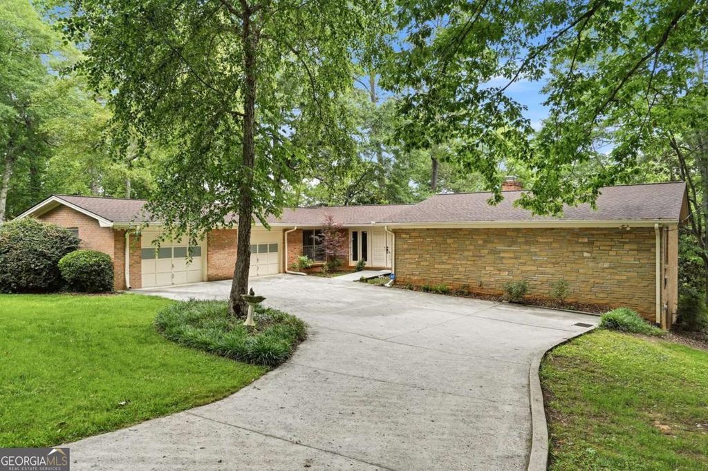 2553 Amalfi Drive, Conyers, GA 30012