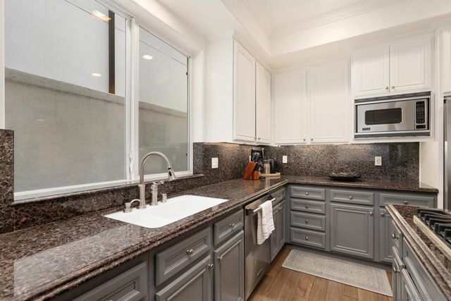 206 2Nd, Huntington Beach, CA 92648
