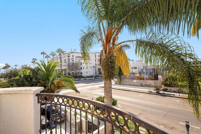 206 2Nd, Huntington Beach, CA 92648