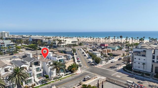 206 2Nd, Huntington Beach, CA 92648