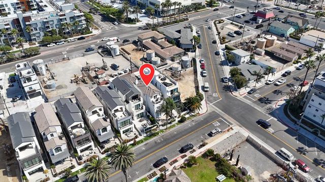 206 2Nd, Huntington Beach, CA 92648