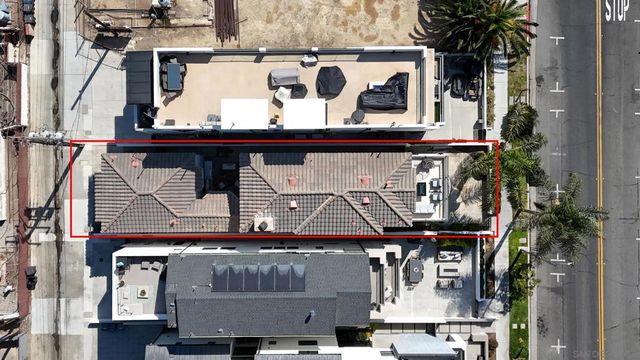 206 2Nd, Huntington Beach, CA 92648