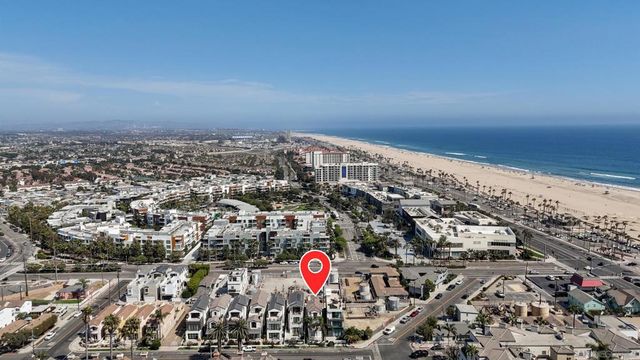 206 2Nd, Huntington Beach, CA 92648
